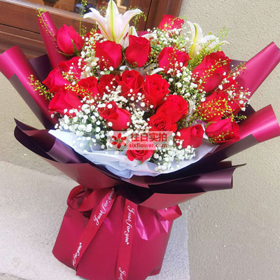 泰州30朵红玫瑰百合，做你余生故事里的人